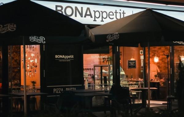 RESTAURACJA BONAPPETIT - Wnętrze lokalu